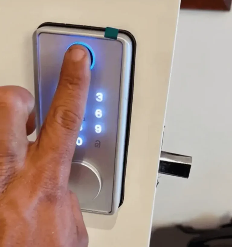 Fechadura digital com biometria