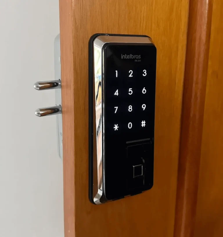 Conserto de fechadura digital